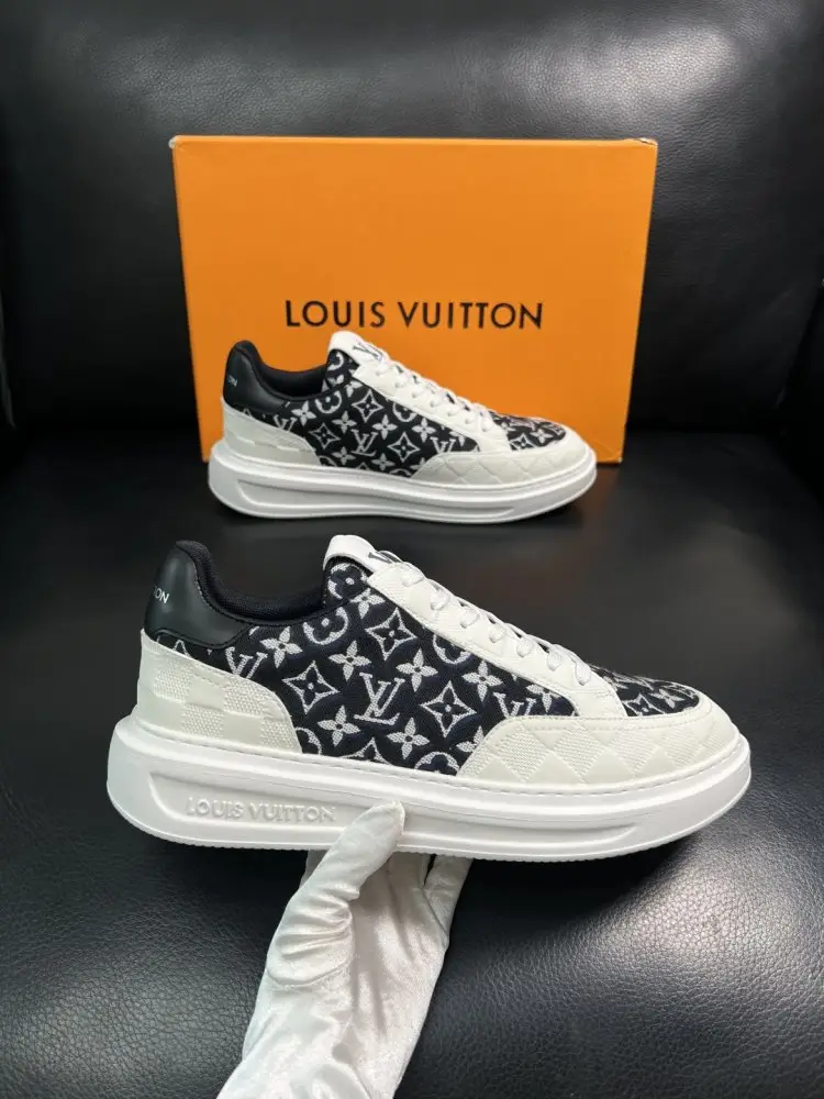 Louis Vuitton Кросівки чоловічі — Фото 4