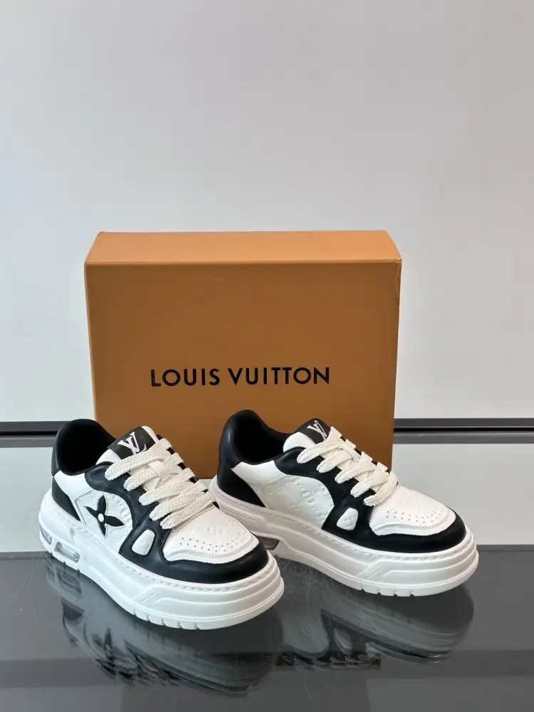 Louis Vuitton Кросівки чоловічі — Фото 5