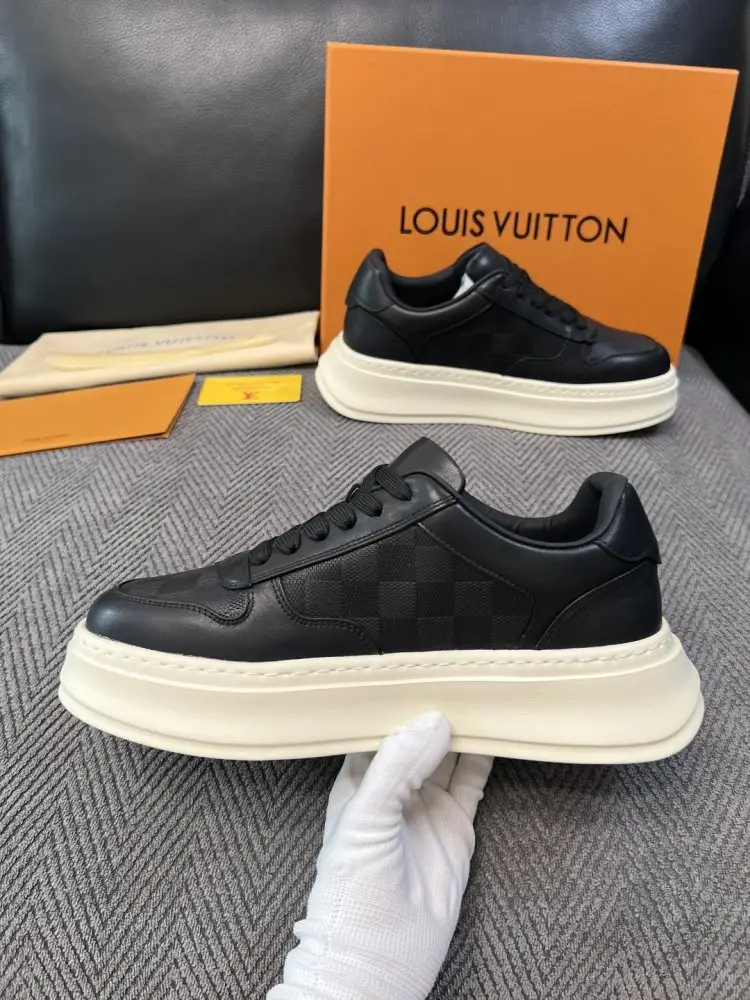 Louis Vuitton Кросівки чоловічі — Фото 5