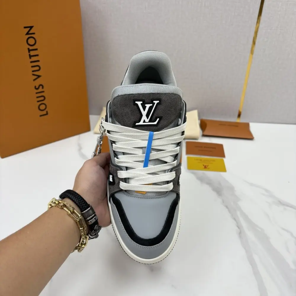 Louis Vuitton Sneakers men's — Photo 5