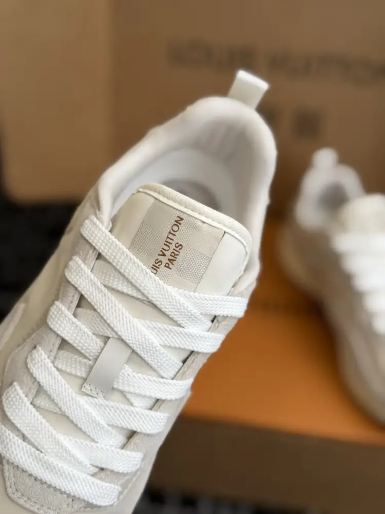 Louis Vuitton Sneakers men's — Photo 5