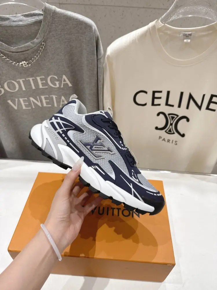 Louis Vuitton Sneakers men's — Photo 5