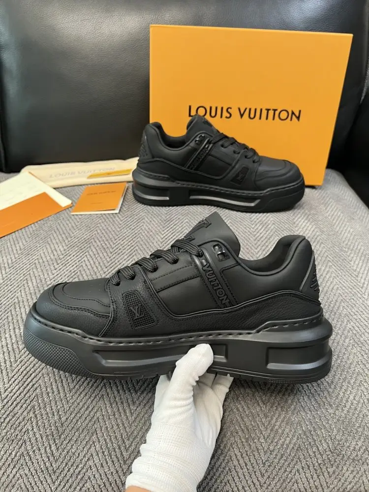 Louis Vuitton Кросівки чоловічі — Фото 5