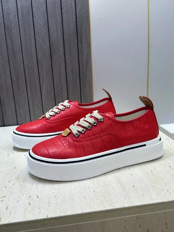 Louis Vuitton Sneakers men's — Photo 5