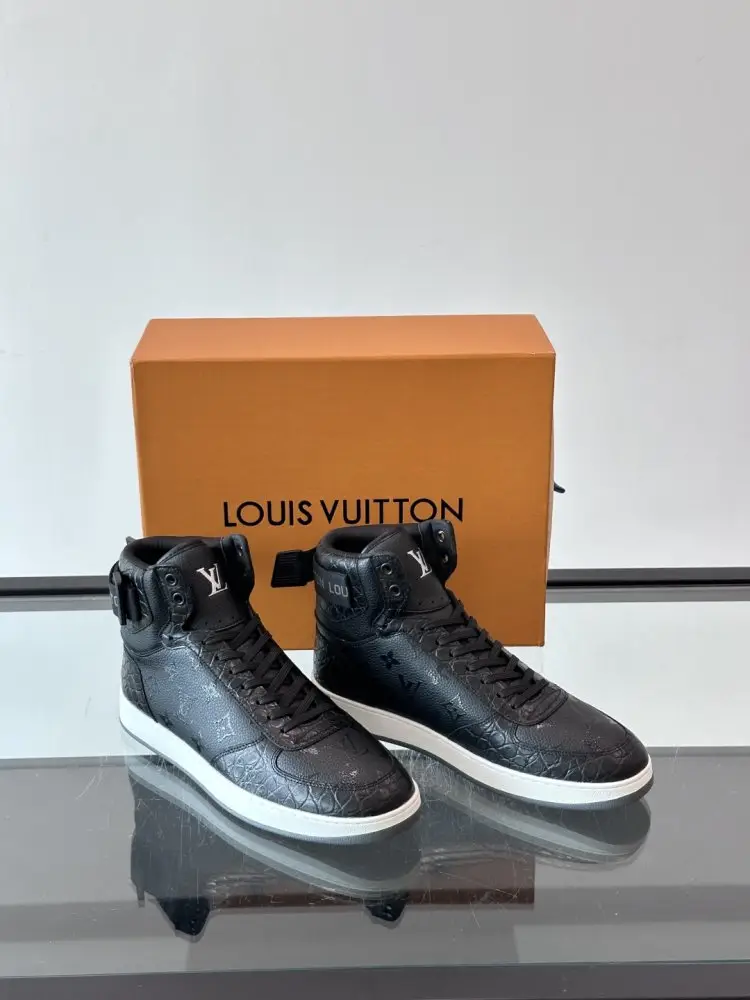 Louis Vuitton Кросівки чоловічі — Фото 5