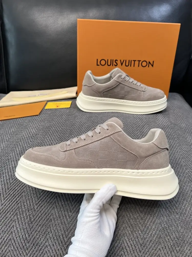 Louis Vuitton Sneakers men's — Photo 5