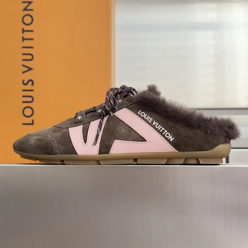 Louis Vuitton Кросівки Sneakerina на хутрі жіночі — Фото 2
