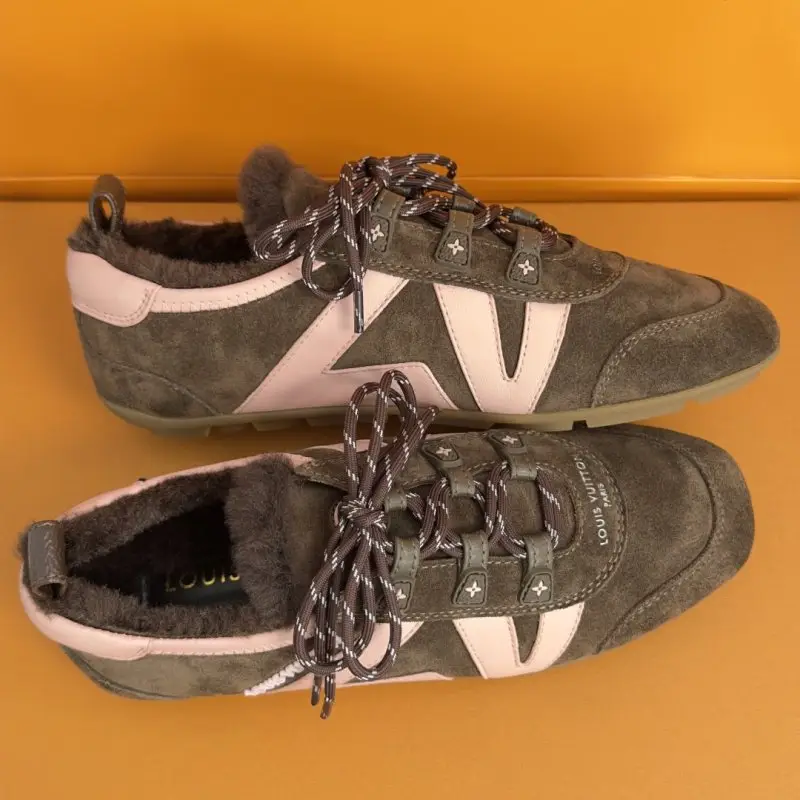 Louis Vuitton Кроссовки Sneakerina на меху женские — Фото 5