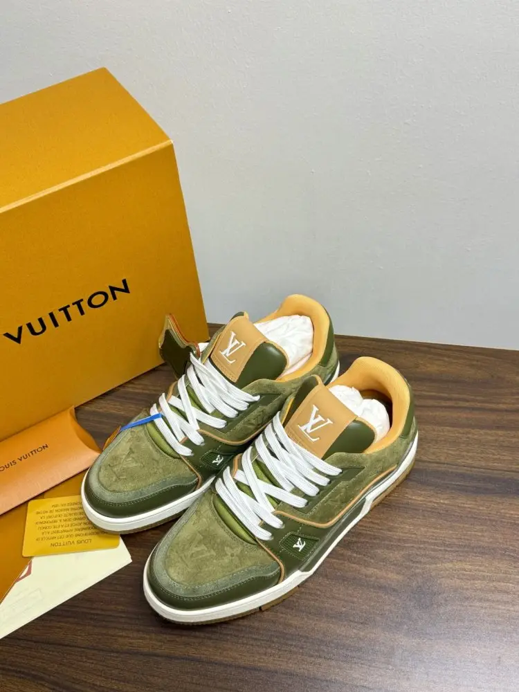Louis Vuitton Кросівки Trainer чоловічі — Фото 3
