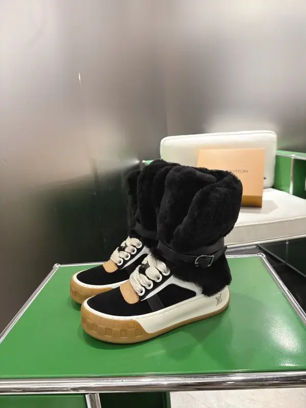 Louis Vuitton Sneakers women's winter on fur — Photo 4