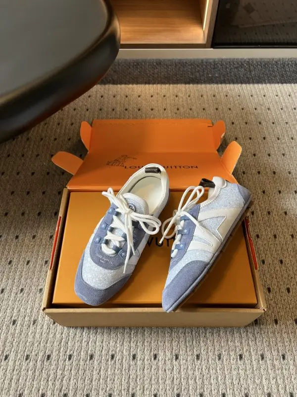 Sneakers women's