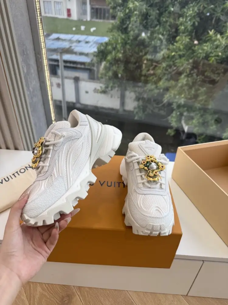 Louis Vuitton Sneakers women's — Photo 3