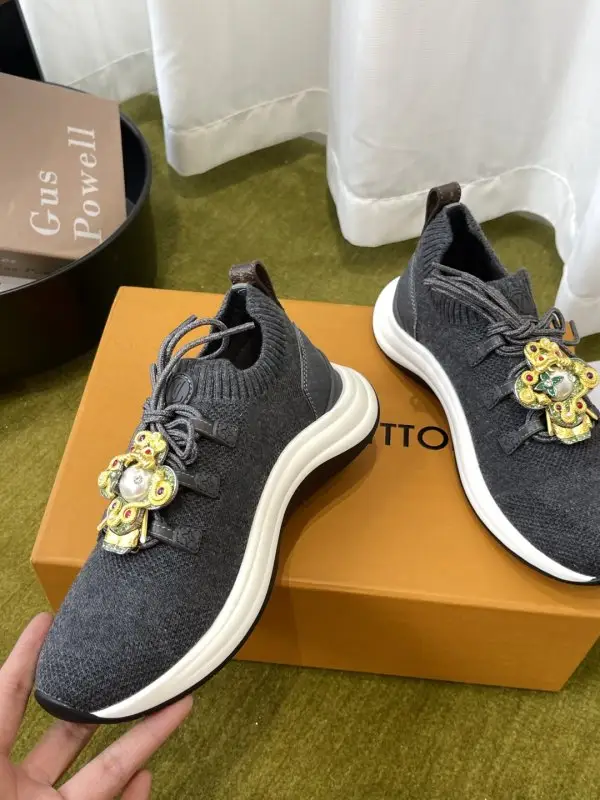 Louis Vuitton Sneakers women's — Photo 3
