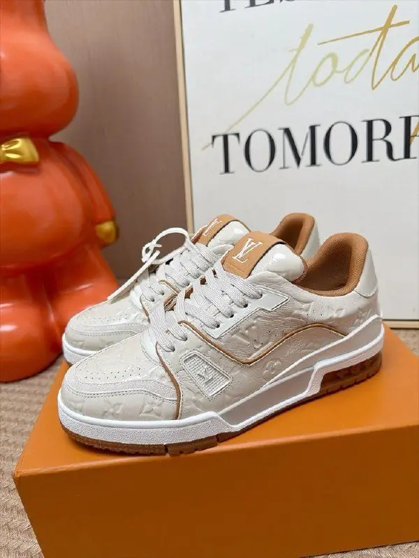 Louis Vuitton Sneakers women's — Photo 4