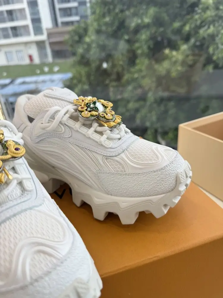 Louis Vuitton Sneakers women's — Photo 4