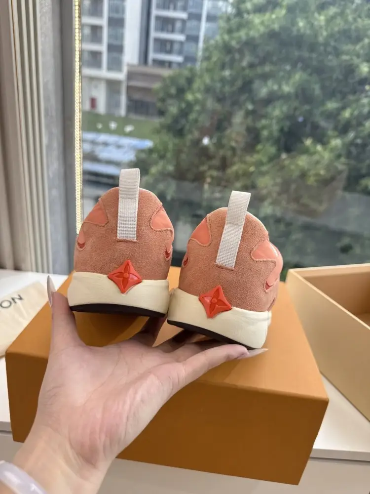 Louis Vuitton Sneakers women's — Photo 5