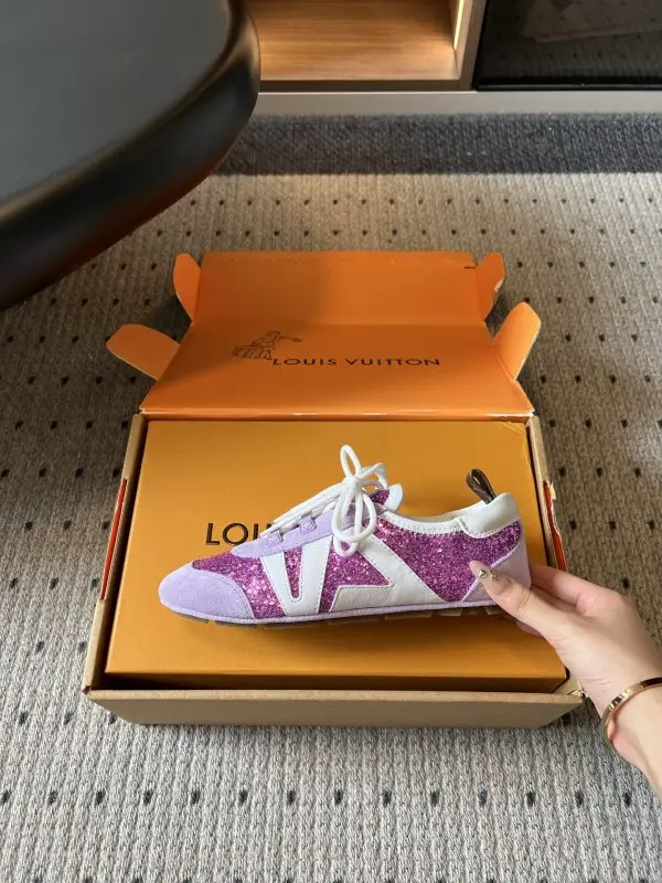 Louis Vuitton Кроссовки женские — Фото 5