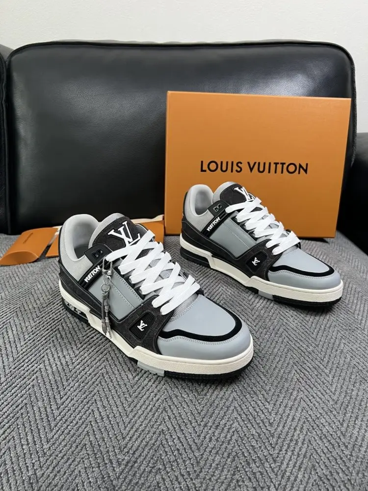 Louis Vuitton — Кросівки