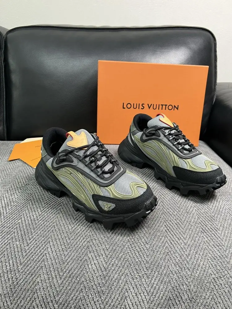 Louis Vuitton — Кросівки