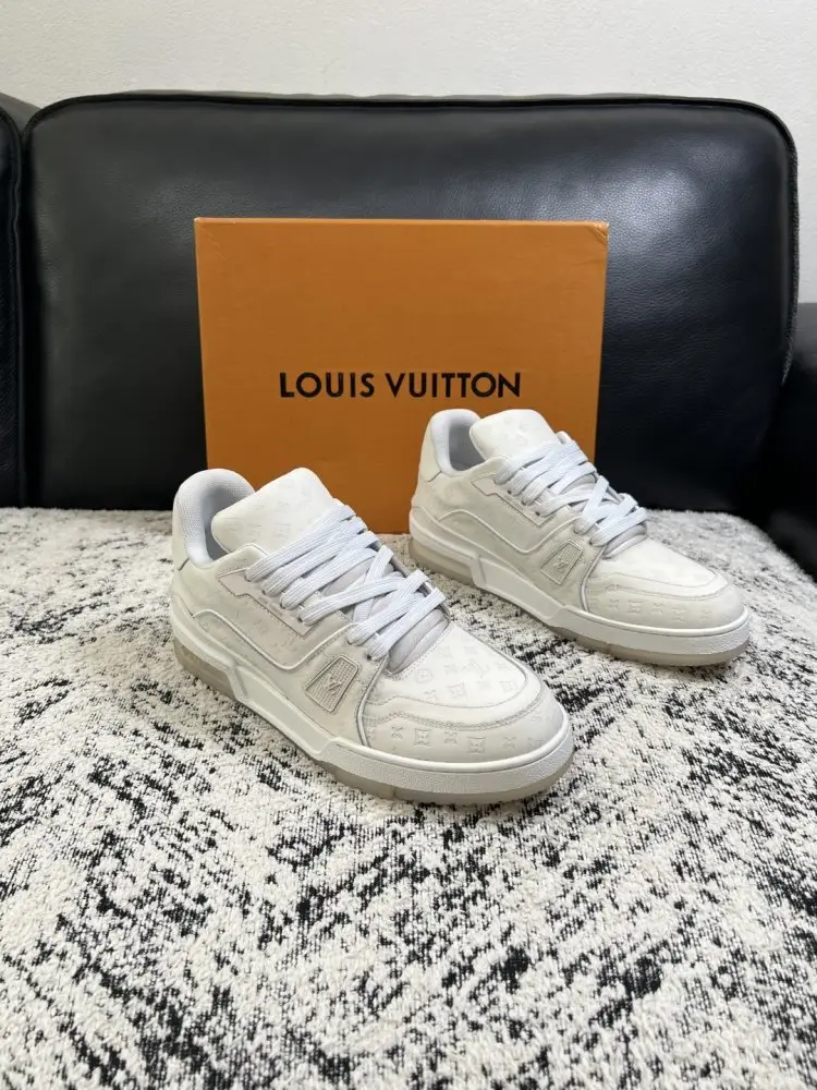 Louis Vuitton — Кроссовки