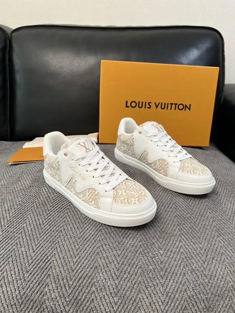 Louis Vuitton — Кросівки