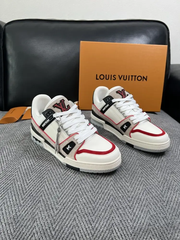 Louis Vuitton Кросівки — Фото 1