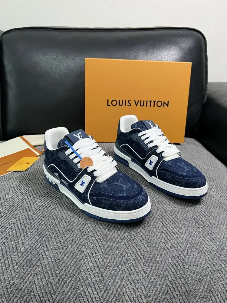 Louis Vuitton — Кросівки