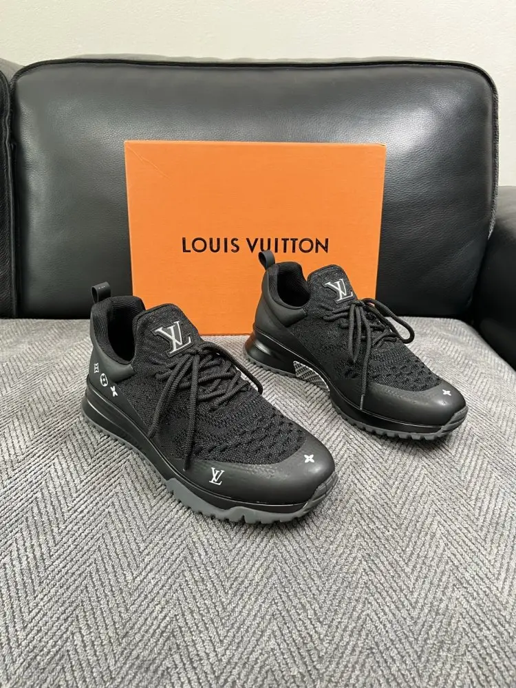 Louis Vuitton Кросівки — Фото 1