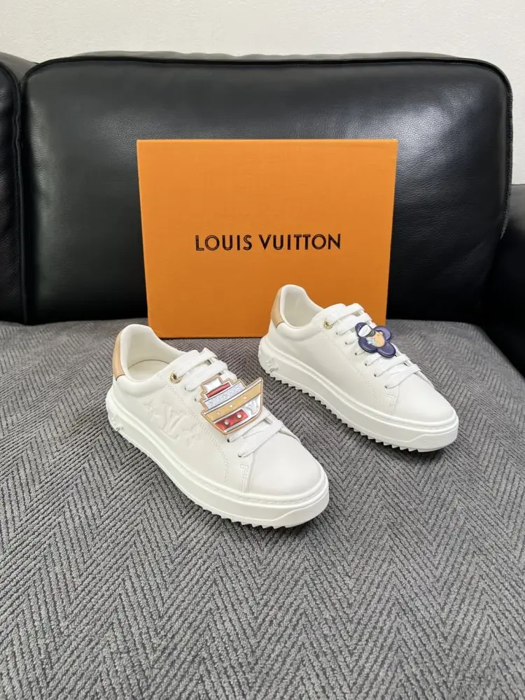Louis Vuitton Кросівки — Фото 1