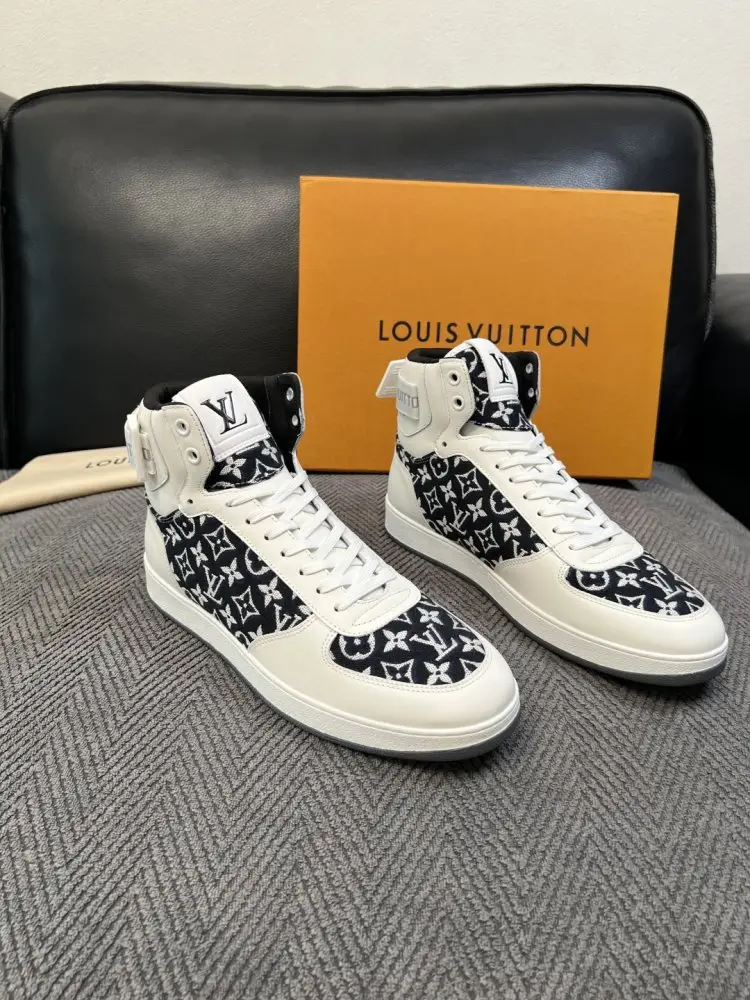 Louis Vuitton — Кросівки