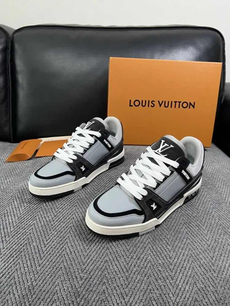 Louis Vuitton Кросівки — Фото 2