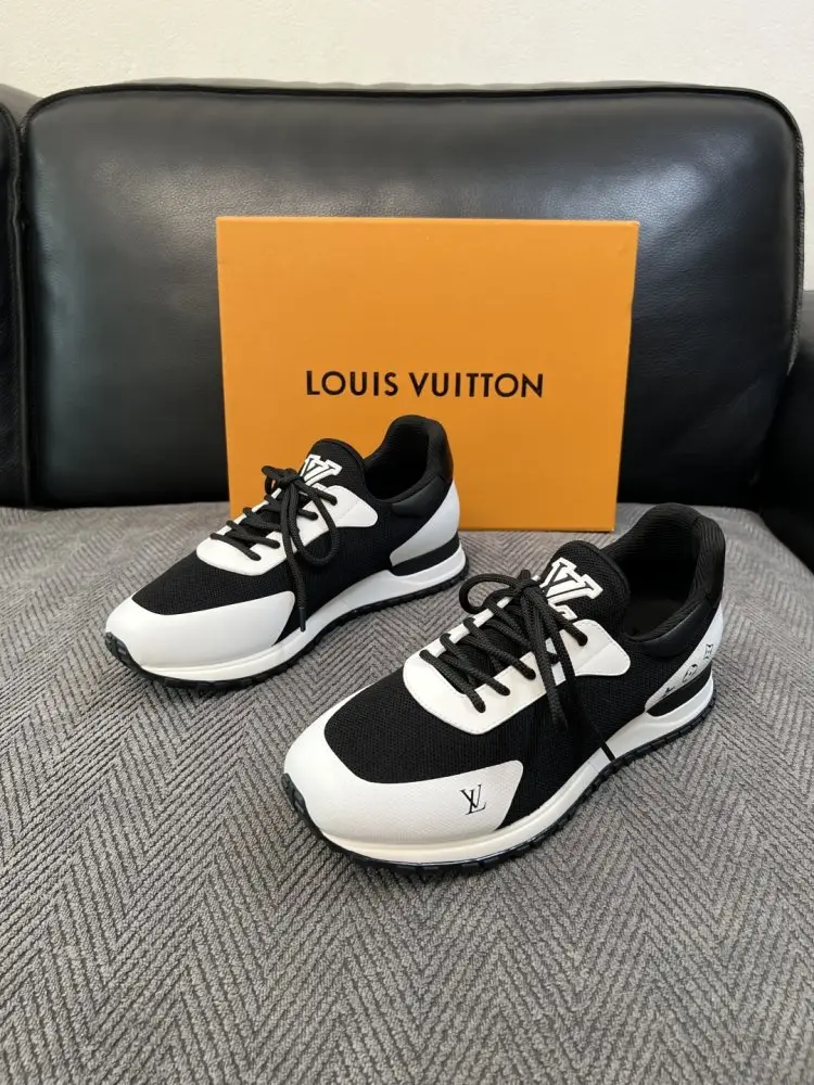 Louis Vuitton Кросівки — Фото 2