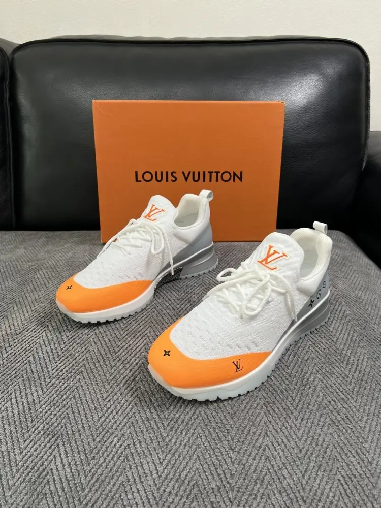 Louis Vuitton Кросівки — Фото 2