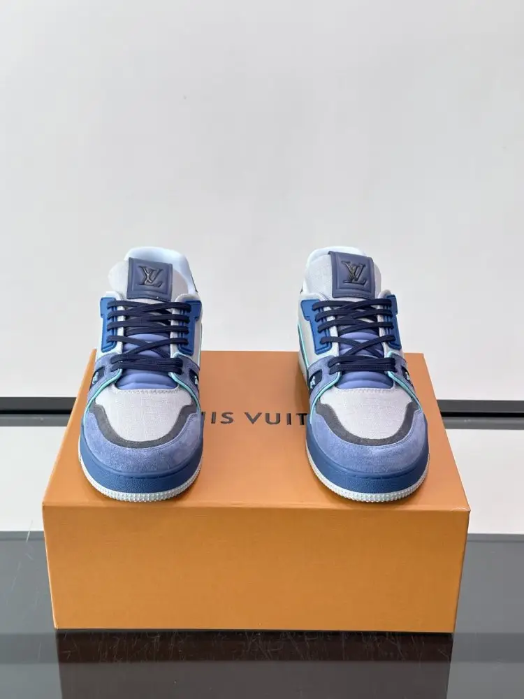 Louis Vuitton Кросівки — Фото 2