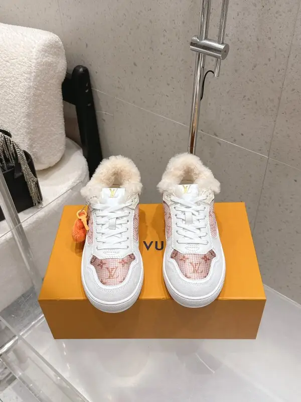 Louis Vuitton Кросівки — Фото 2