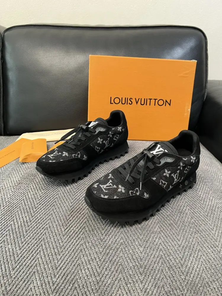 Louis Vuitton Кросівки — Фото 2