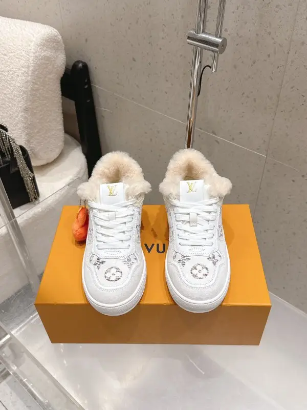 Louis Vuitton Кросівки — Фото 2
