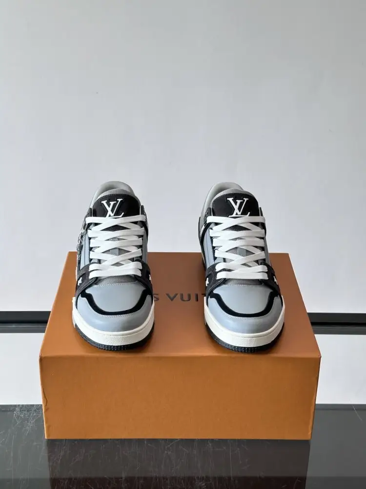 Louis Vuitton Кросівки — Фото 2