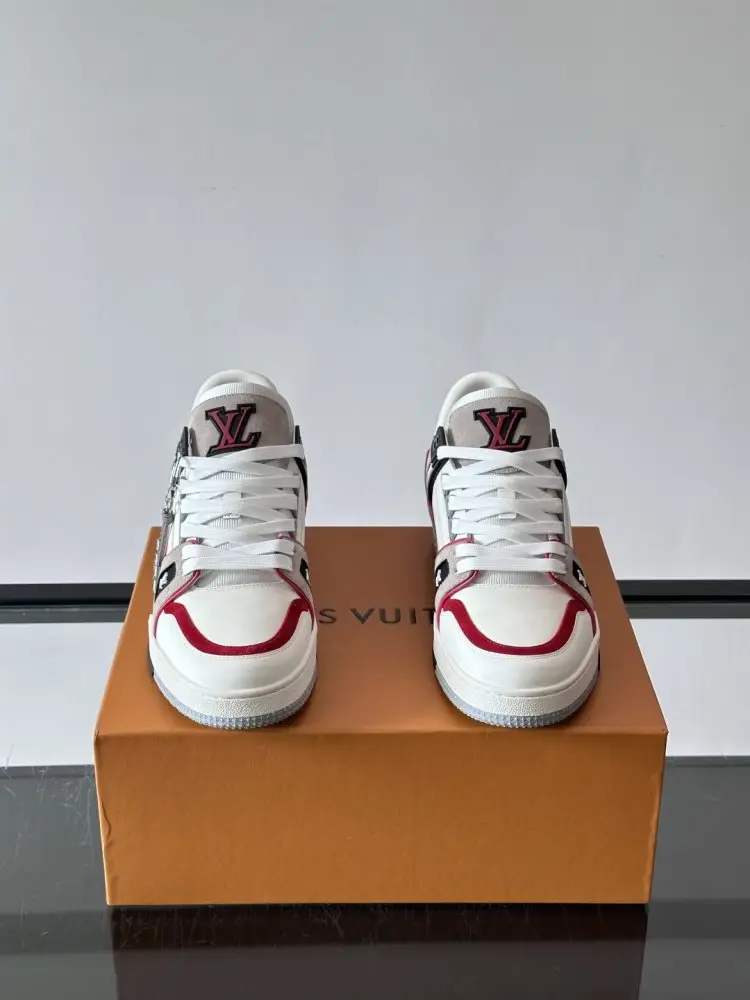 Louis Vuitton Кросівки — Фото 2