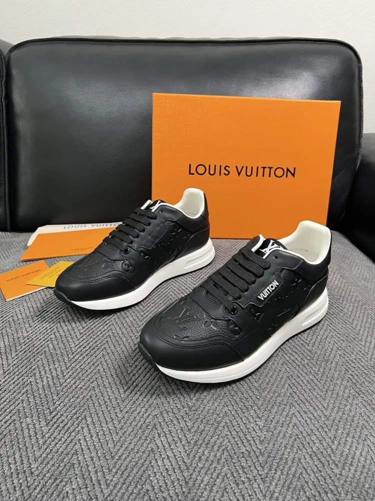 Louis Vuitton Кросівки — Фото 2