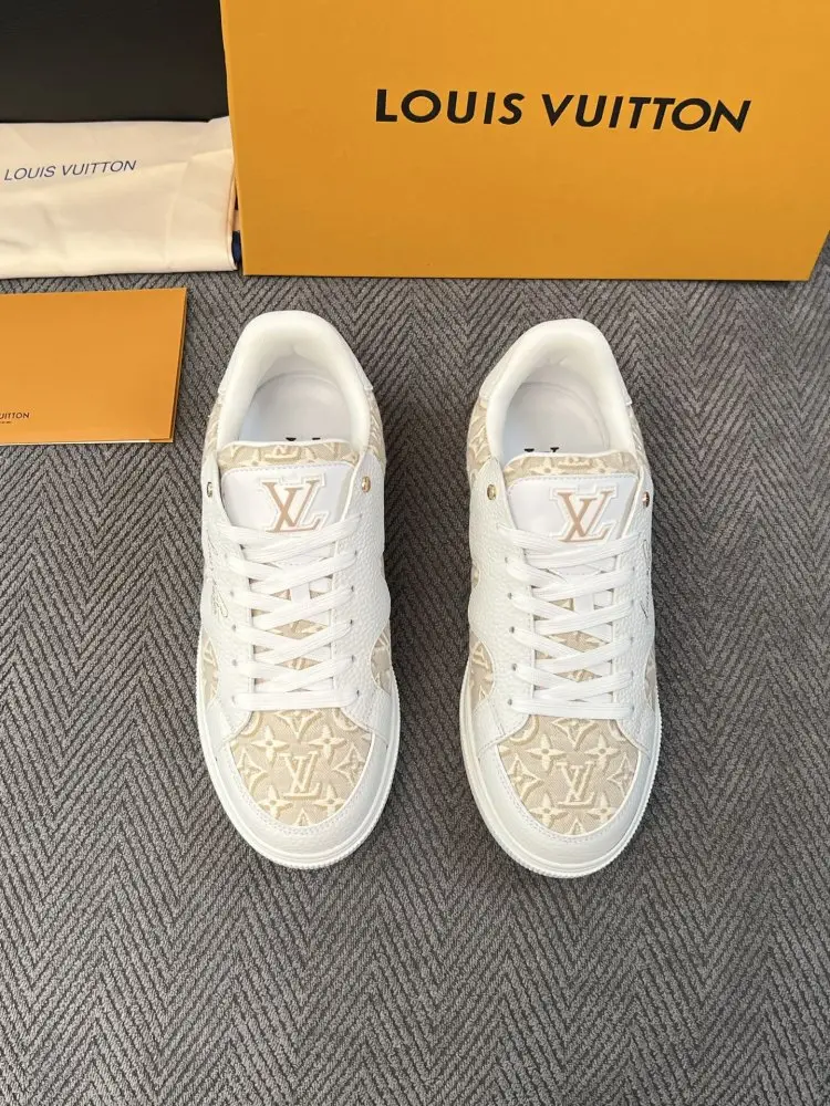 Louis Vuitton Кросівки — Фото 3