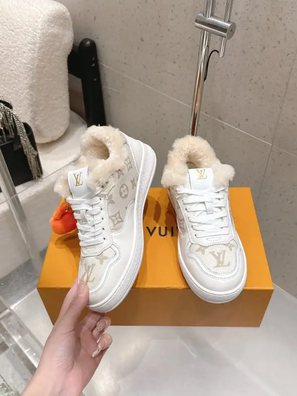 Louis Vuitton Кросівки — Фото 3