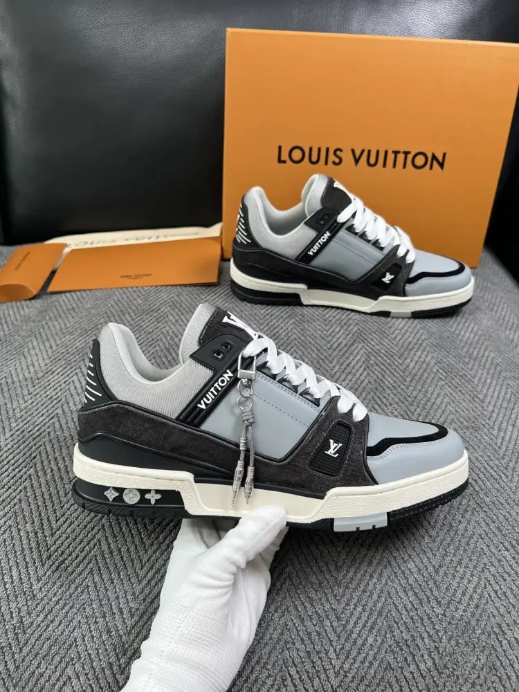 Louis Vuitton Кросівки — Фото 4
