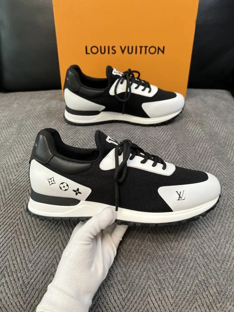 Louis Vuitton Кросівки — Фото 4