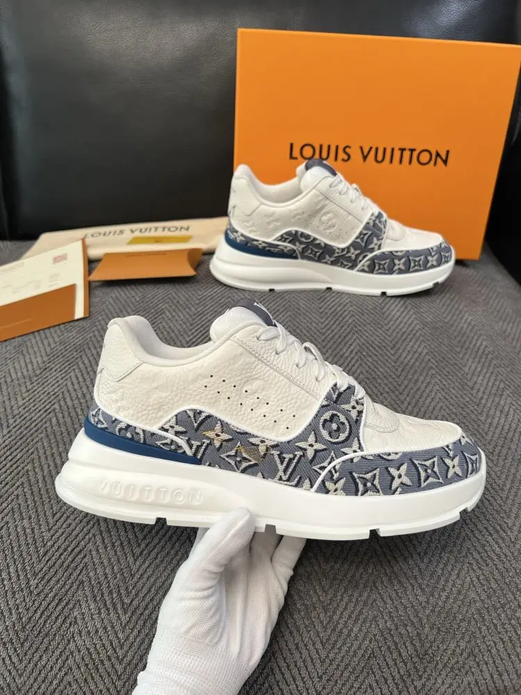 Louis Vuitton Кросівки — Фото 4