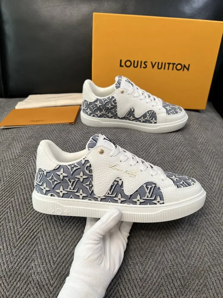 Louis Vuitton Кросівки — Фото 4