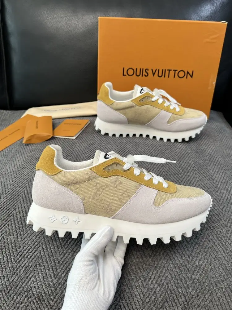 Louis Vuitton Кросівки — Фото 4