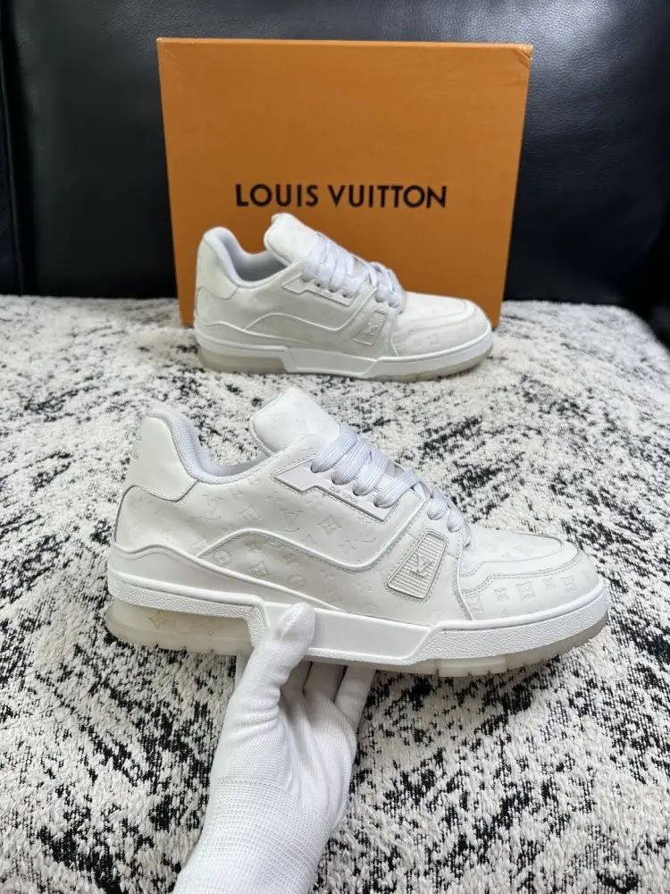 Louis Vuitton Кросівки — Фото 4
