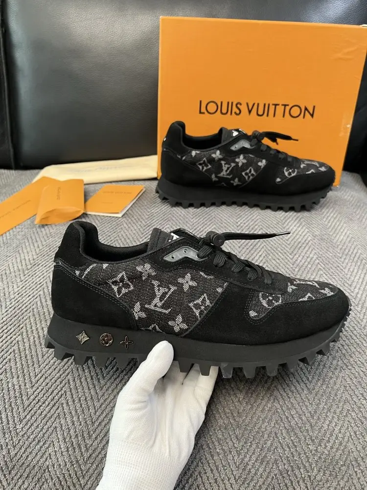 Louis Vuitton Кросівки — Фото 4