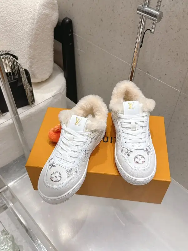 Louis Vuitton Кросівки — Фото 4